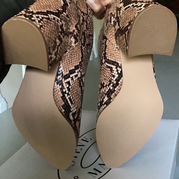 New in box women’s Steve Madden Julianne Boots size 6.5 - Picture 8 of 12